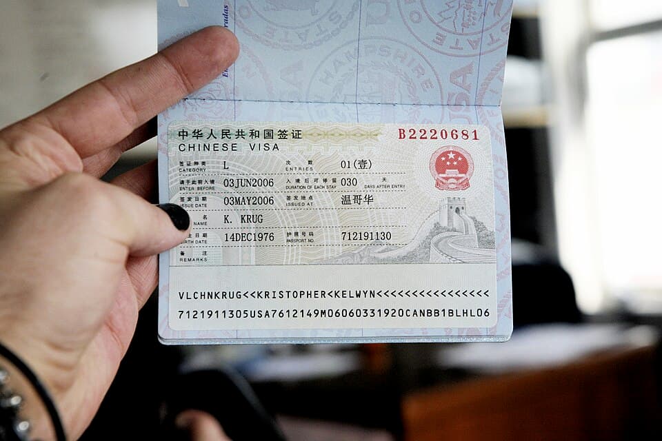 M Visa or Visa-Free? Choosing the Right Entry for a China Business Trip