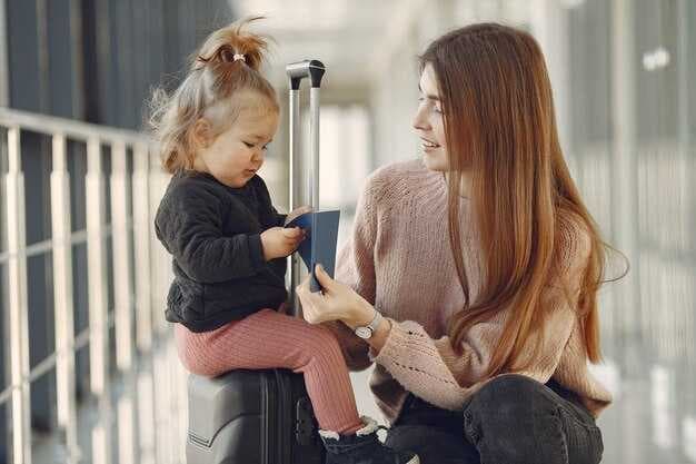 Seat selection, comfort, and in-flight safety for pregnant travelers