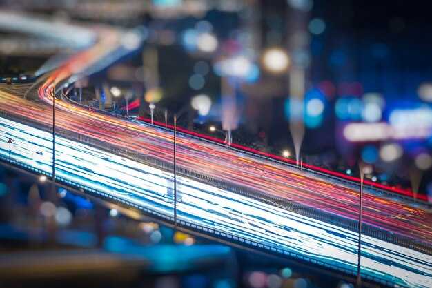 Big Data-Powered Traffic Signal Control Could Cut Urban Carbon Emissions